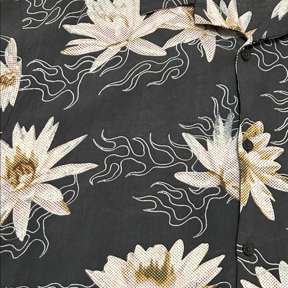 Volcom Shaken Not Stirred Shirt Men’s XXL Gray Short Sleeved Floral Resort Wear - Picture 4 of 8